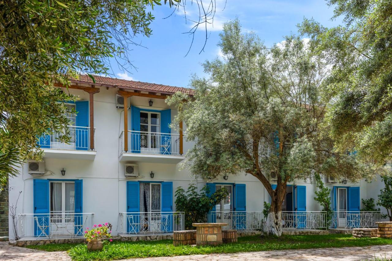 Oceanis Rooms Mikros Gialos Exterior foto